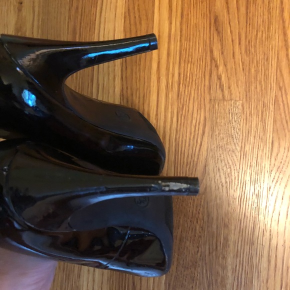 Pointed toe patent leather heels - Picture 4 of 6